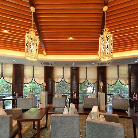 Wuxi Xiyuan Hotel Exteriör bild