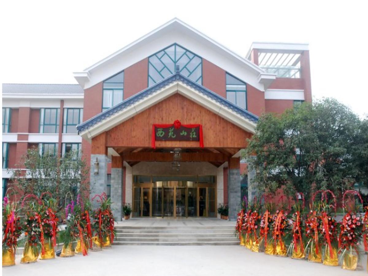 Wuxi Xiyuan Hotel Exteriör bild
